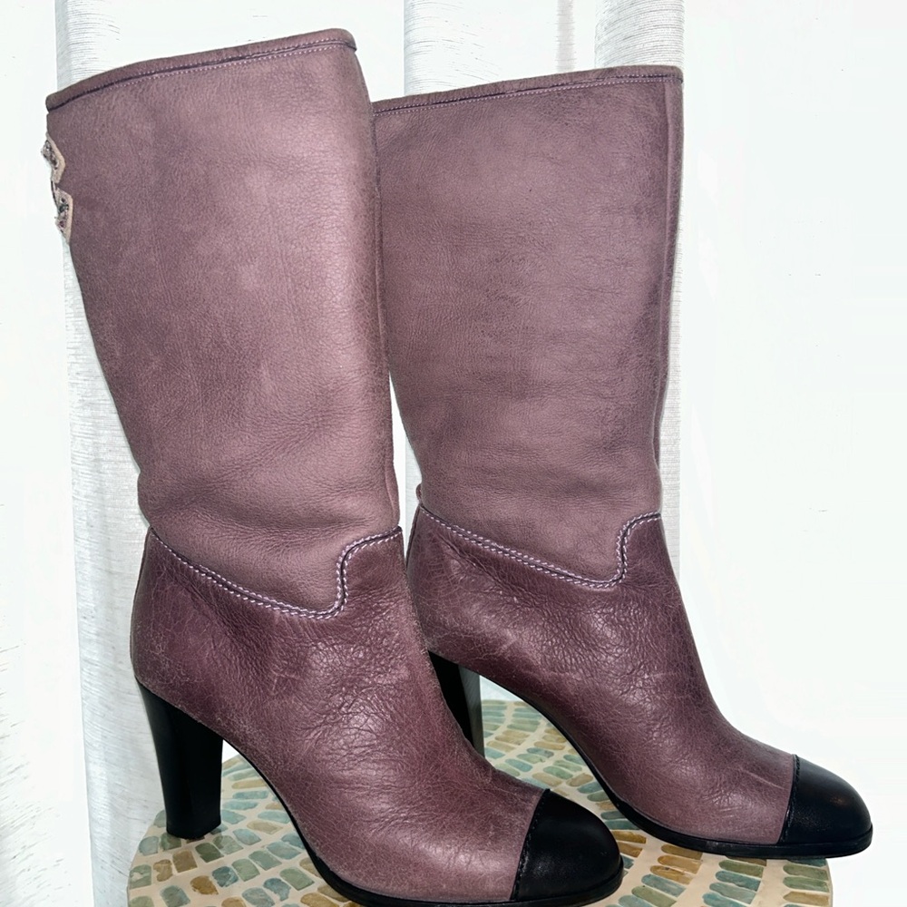 Chanel Women's Brown Leather Boots - Picture 5 of 14